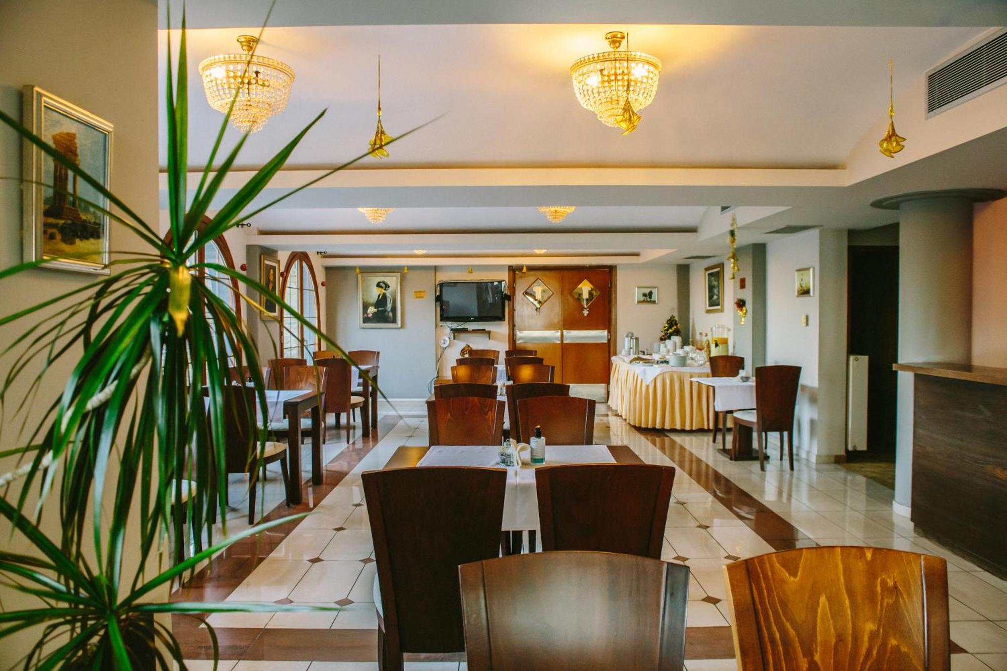 Grand Hotel Dentro Konitsa Exterior foto